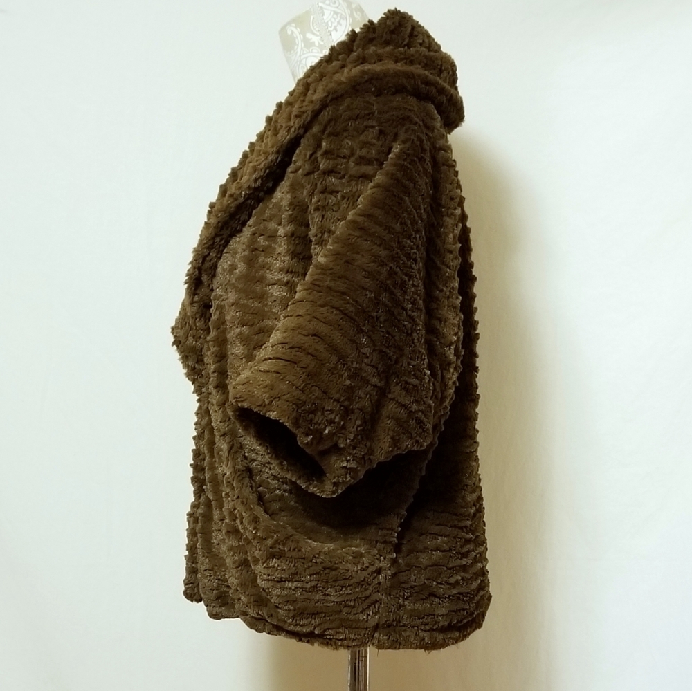 Damselle Faux Fur Shawl Collar Dolman Sleeve Coat - Picture 2 of 8